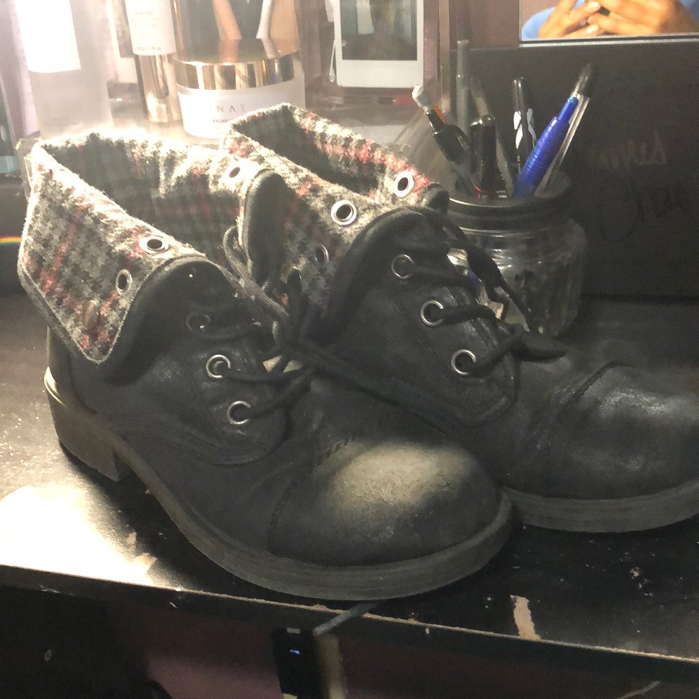 Cute boots